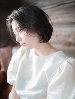 ヘアアンドリラクゼーション シャッセ(Hair&Relaxation SASE)&nbsp;センター分けボブスタイル
