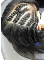 マドゥーズ ヘアショップ(Madoo's hair shop)&nbsp;コーンロウ