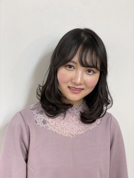 ロア(lore) 【lore銀座】ナチュラルガーリー　ゆるふわセミロング