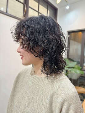 ナループロアオハナ(Nalu pu loa ohana) ウルフパーマ/ウルフ/パーマ/くるくるパーマ