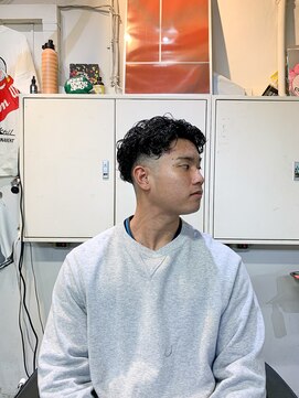 メリケンバーバーショップ フクオカ(MERICAN BARBERSHOP FUK) べリーショートダークアッシュニュアンスパーマ韓国マッシュ