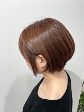 カエラ(kaela) 【kaela 仲丸】ハイトーンベージュ×ショートボブ