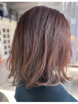 ファンタシー(FANTACY) 明るい白髪染めピンクベージュ　外国人風くせ毛ウエーブ