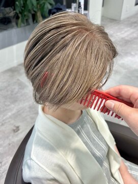 hair salon Heir【4月19日NEW OPEN(予定)】 40代50代にオススメ◎ナチュラルに馴染むグレイカラーショート