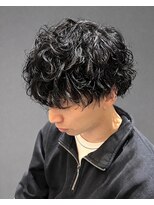 ノイセル(Noisyle)&nbsp;刈り上げセンターパート/波巻きツイストスパイラル/西長堀☆