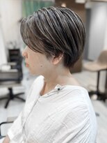 リモア(L I M O A)&nbsp;ナチュラルハイライト×ショートボブ