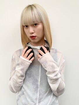 カナン(CANAAN) ブロンドカラー 切りっぱなし ぱつっと前髪 (原宿/表参道)