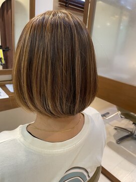 フィルブラン(fil blanc) 白髪ぼかしハイライト☆ココアベージュボブ