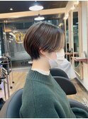 大人可愛い前下がりハンサムショート 11/18