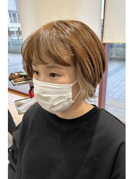 ルッツ(Lutz. hair design) イヤリングカラー【犬山良慈】