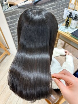 プラグ バイ ネオリーブ(plug by neolive) 黒髪×髪質改善 [髪質改善/縮毛矯正/レイヤーカット]韓国A