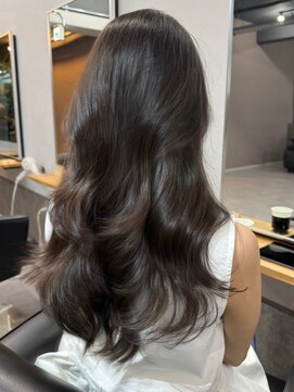 レブ 三条河原町(Reb,) レイヤー×艶髪カラー