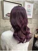 カシスピンク×ゆる巻きスタイル