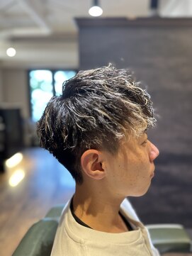 エクファフォーメン(EX-FA FOR MEN) ベリーショート/ダークアッシュ/ニュアンスパーマ/韓国マッシュ