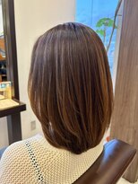 ビビットクアトロ 蓮田店(vivid QUATTRO)&nbsp;ミディアムヘア(アルカリ酸熱)