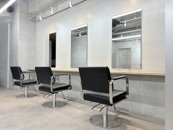 TWIN lady's&men's salon 八王子【トゥイン】