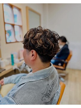 ヘアー アンド スパ パーム(hair and spa palm) メンズハイライト×パーマ