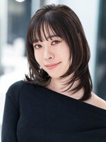 エミュ 表参道 青山(emu)&nbsp;マッシュバングとハイレイヤーハッシュカットミディアム