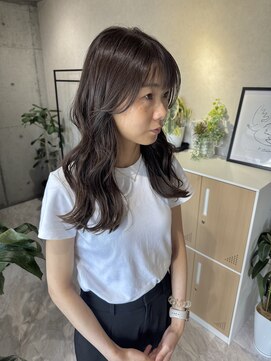 プリュム(Plume.) グレージュカラー