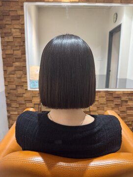 ザ ライト バイ アストレア(The Light by Astraea) タッセルボブ×縮毛矯正