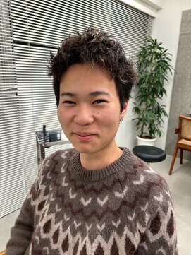 リビング 津田沼(LIVING) 千葉駅MEN’S HAIR/サーフカール/刈り上げセンターパート