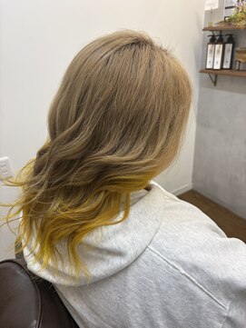 アイズム(I’sm) ハニーベージュ×イエローカラー/ブリーチ2回