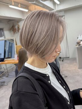 ヴェルダ 池袋店(verda) ブリーチ２回　シルバーグレージュ