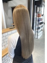 グランデュール 浜松東若林店(GRANDEUR)&nbsp;☆ブリーチ１回で作るシルバーベージュ☆