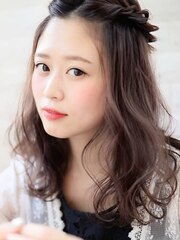 GALLARIA  ハーフアップヘアアレンジ