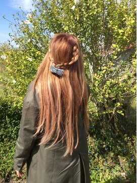 ボンビィヴァン(bon-vivant) 風になびく自然なシ-ルエクステ