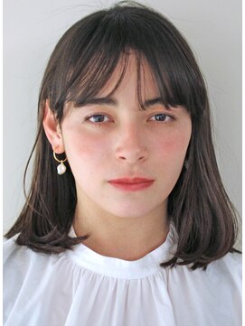 サーカス バイ ビュートリアム 青山(CIRCUS by BEAUTRIUM) 黒髪 シンプル 毛先ワンカール パーマ ミディアム