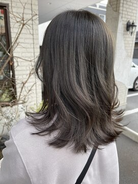 ヴィアンカ 倉敷中央通り店(Vianca) ナチュラルなレイヤーボブグレージュカラー