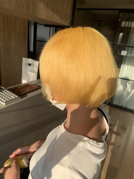 リード 大府店(LEAD) ビビットイエロー