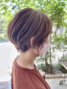 リリー(Lily) 白髪ぼかしハイライト【ワントーン明るい印象に】lily野田