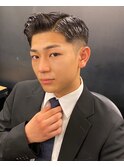 1244黒髪ツーブロック刈り上げフェード束間韓国メンズバーバー