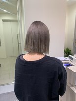 エレノア 池袋店(Eleanor)&nbsp;ブリーチ2回～ シルバーグレージュ