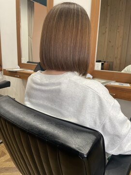 ココロヘアー マド(Cocolo hair MADO) 切りっぱなしボブ｜髪質改善/縮毛矯正/ベージュ/20代/30代/40代