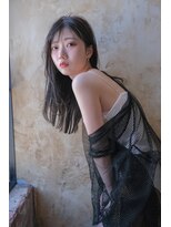 ネス(ness)&nbsp;オリーブグレージュ/シースルーバング/顔周りカット／ロング