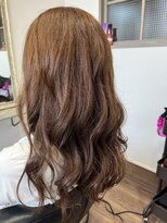 ヘアーズラボ(Hair’s Lab.)&nbsp;明るめアッシュ×ゆる巻き