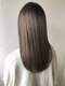 ミナリ(minari)の写真/自然なツヤと毛先まで潤って扱いやすいストレートヘアで毎日のスタイリングも簡単に＊カラーと同時施術OK！