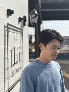 リチウム(Lithium) 〈遊びのあるショートスタイル〉ショートフェザー