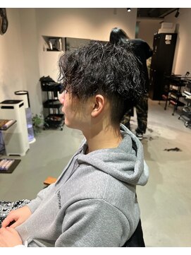 イズ(iss) ツイストスパイラルパーマ