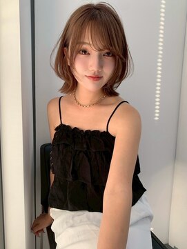 ユーフォリア 新宿通り(Euphoria) 顔周りレイヤーカットグレージュカラーくびれボブ似合わせカット