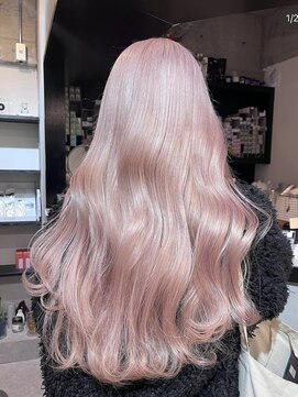 ペレ 梅田(PELE) 黒髪/クラゲヘアー/オリーブグレー/小顔/ココアベージュ/梅田