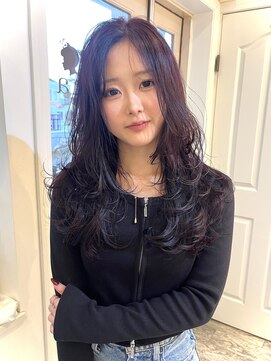 ティアナ(Tiana) たっぷりワンカールレイヤー×ボルドーブラック