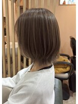 ウル(Ulu')&nbsp;ハイライト×ベージュ系カラー