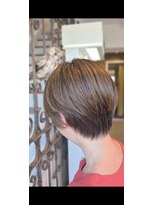 グランジ 北山田店(GLUNGE)&nbsp;束感ショートヘアをハイライトでアップデート