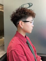 ウーズ ハラジュク(Ooze.HARAJUKU) ハッシュカットグレージュデザインカラーツートーンカラー原宿