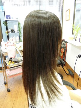 スタジオ ティーウェーブ(S.T.WAVE) ナチュラルストレートヘアー