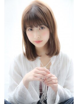 ネオリーブ クーロ(Neolive curro) 結べる長さの王道鎖骨ミディ♪